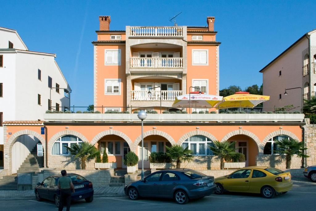 Apartments Valentino Врсар Екстер'єр фото